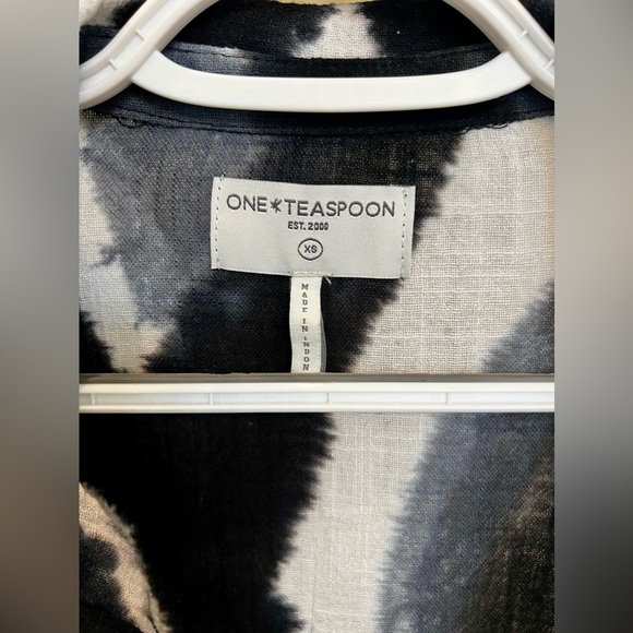 One Teaspoon 100% Cotton Oversized Button Up - Picture 3 of 6